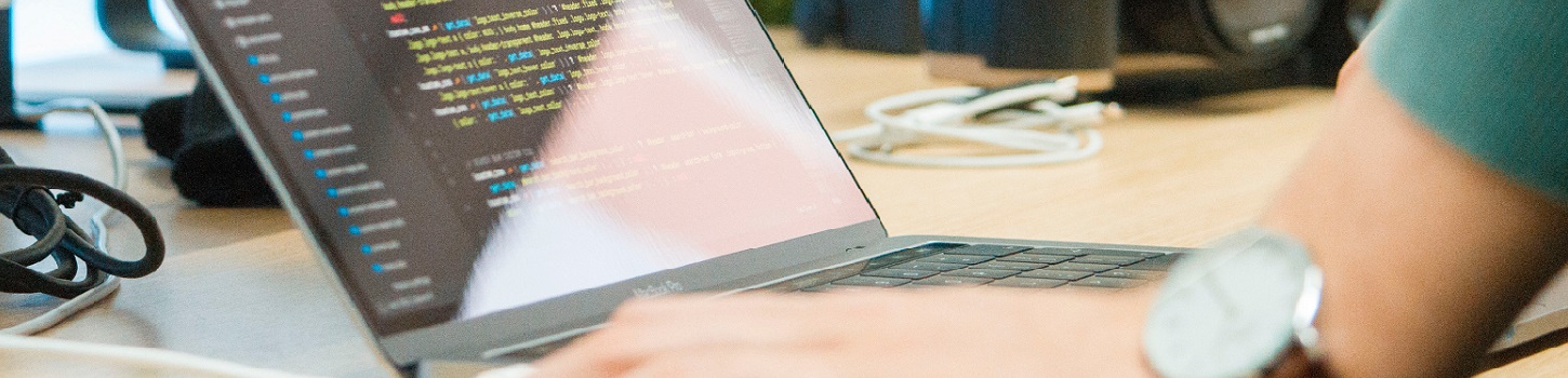 Formation développeuse/développeur informatique avec la CCI Bretagne